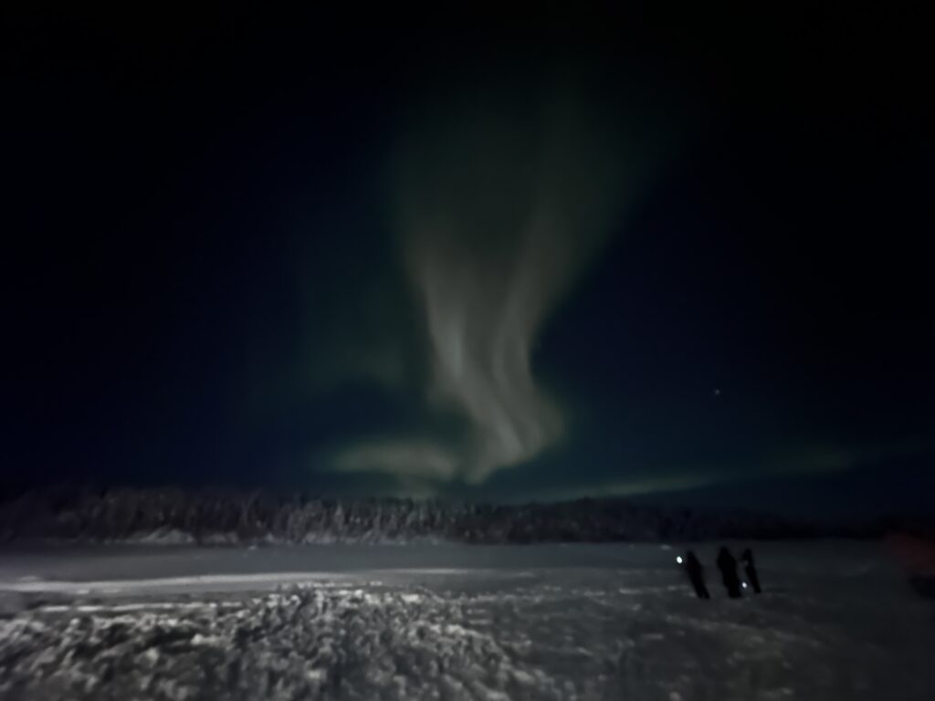 Aurora boreal vista nas nossas fperias de inverno na Lapônia Finlandesa